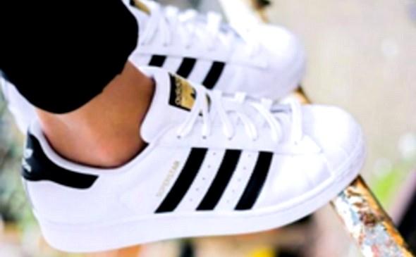 Příběh jedněch tenisek – Adidas Superstar