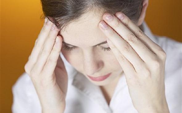 "Aura" při migréně může vyvolat poškození mozku