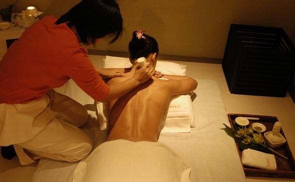Darujte letos k Vánocům thajskou masáž